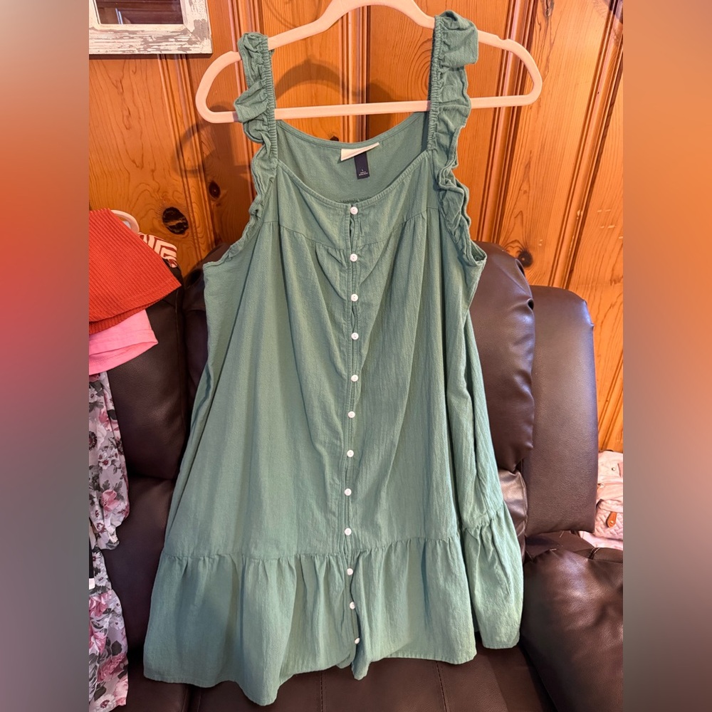 Universal threads dress